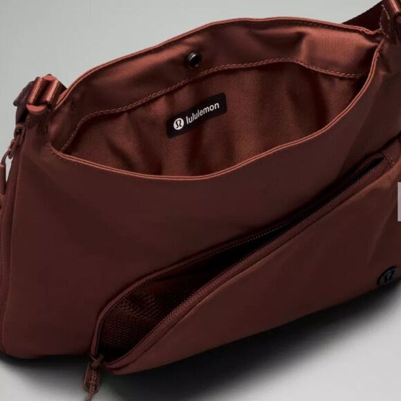 LULULEMON 2-in-1 Crossbody Yoga Mat Bag ANCIENT COPPER BROWN  3 L NWT - Picture 5 of 7